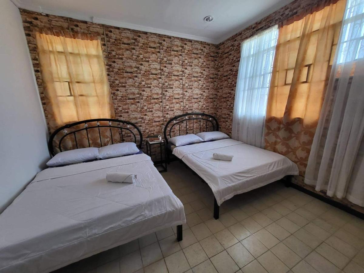 مدينة روكساس Hiraya Bed And Breakfast المظهر الخارجي الصورة