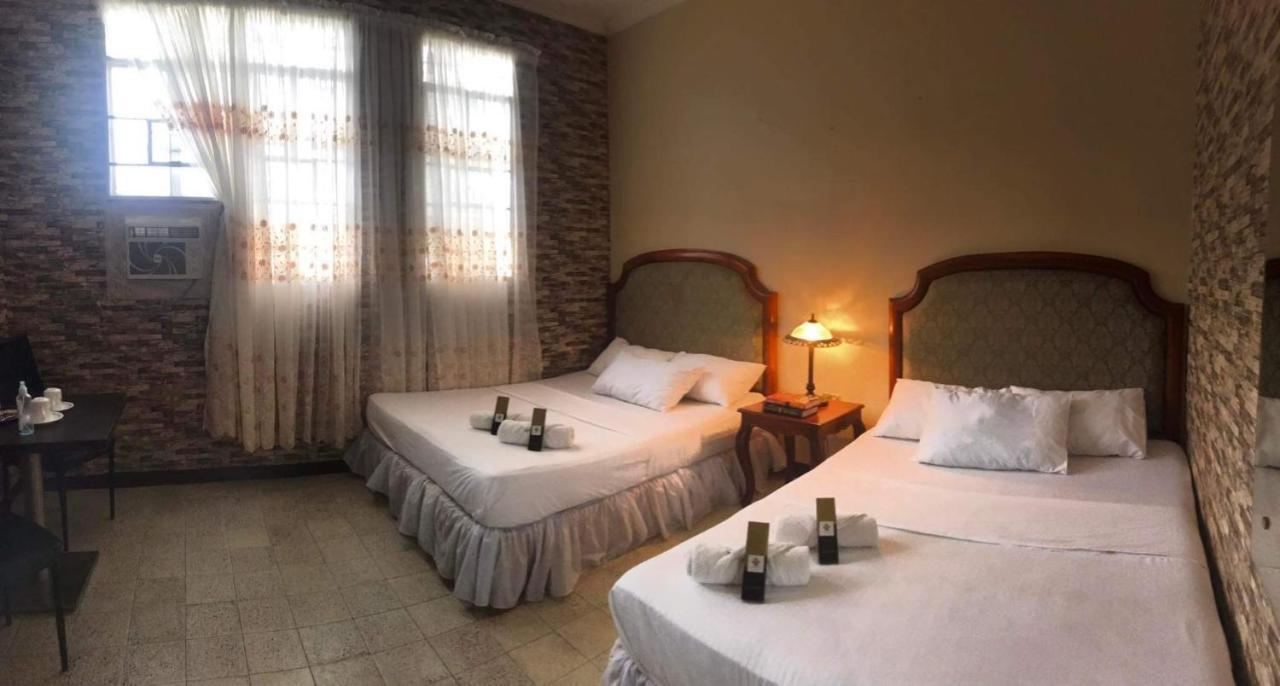 مدينة روكساس Hiraya Bed And Breakfast المظهر الخارجي الصورة